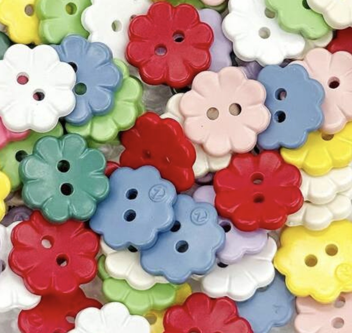 Rainbow coloured 8 petal flower buttons, 15mm, plastic/resin